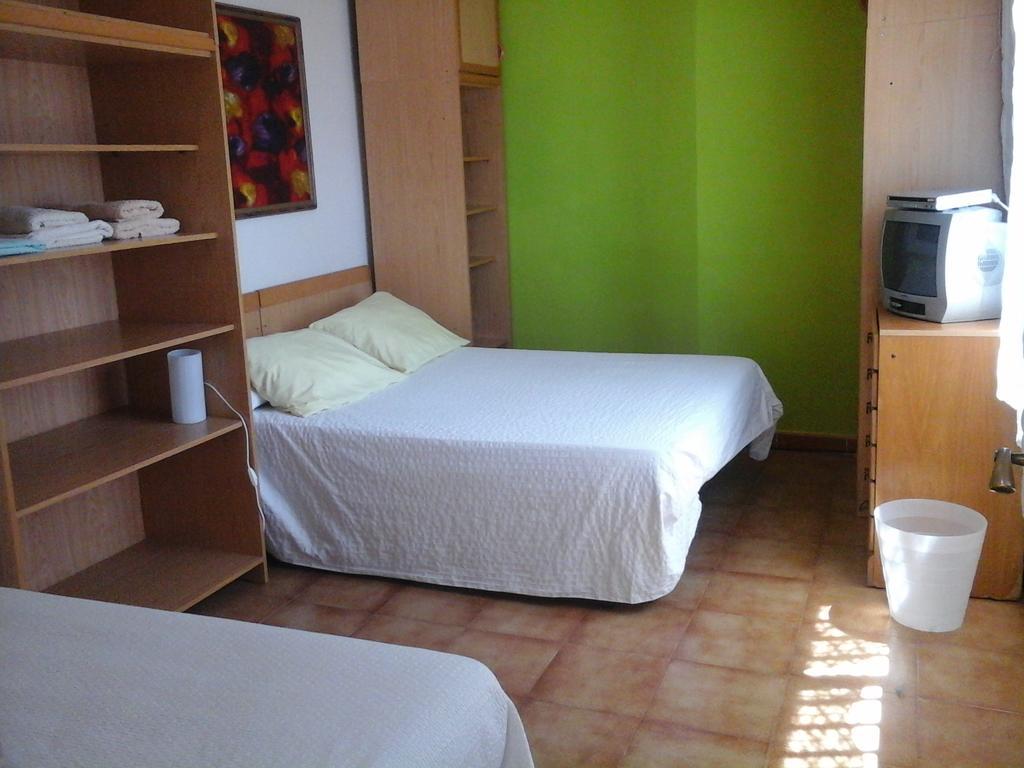 Atico Soleado Apartamento L'Hospitalet de Llobregat Exterior foto