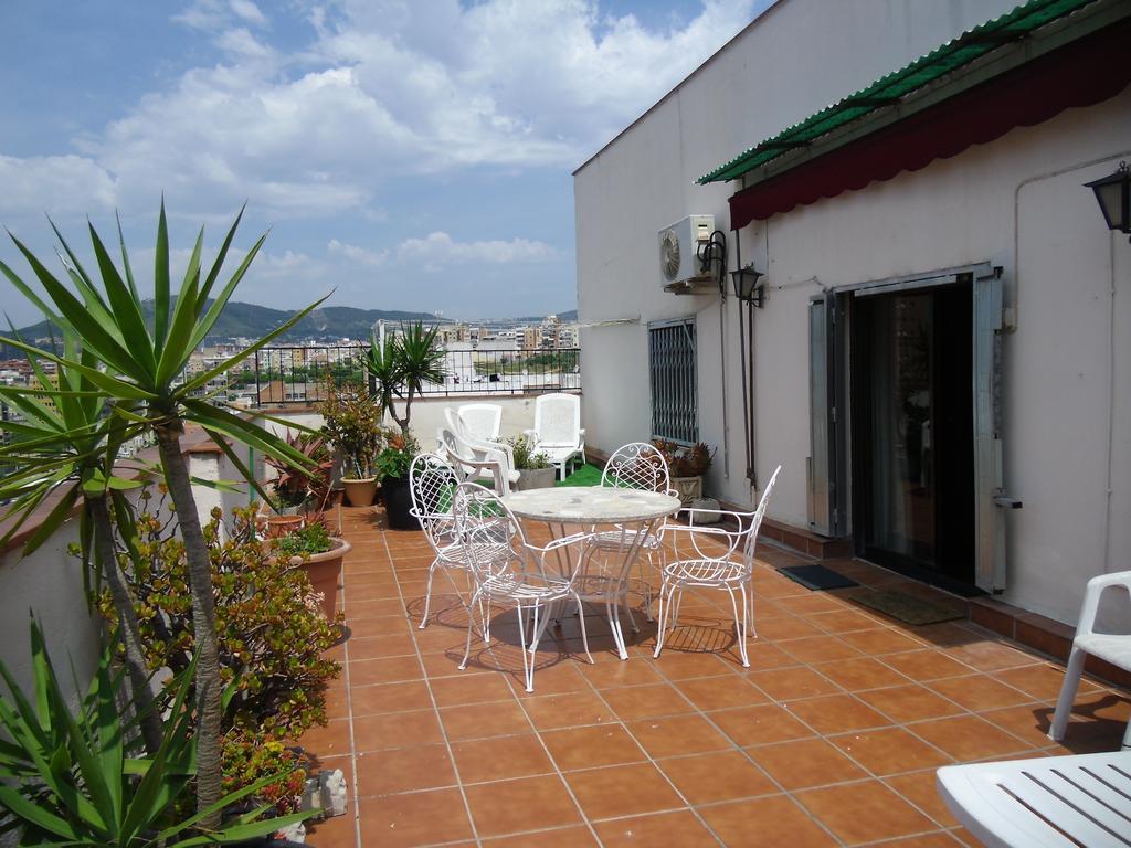 Atico Soleado Apartamento L'Hospitalet de Llobregat Exterior foto